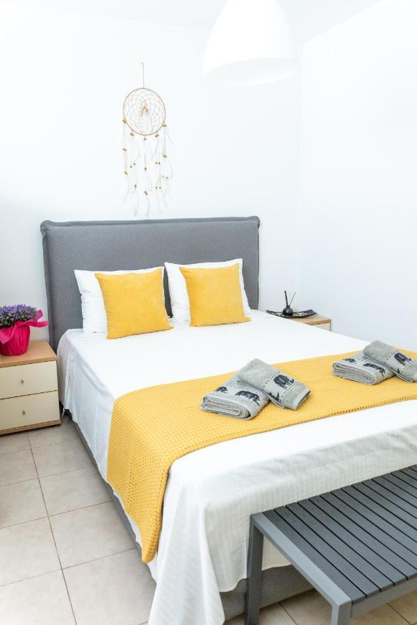 Warm Studio Apartment In Heraklion Екстериор снимка